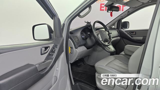 Hyundai Starex 2019 — photo 13