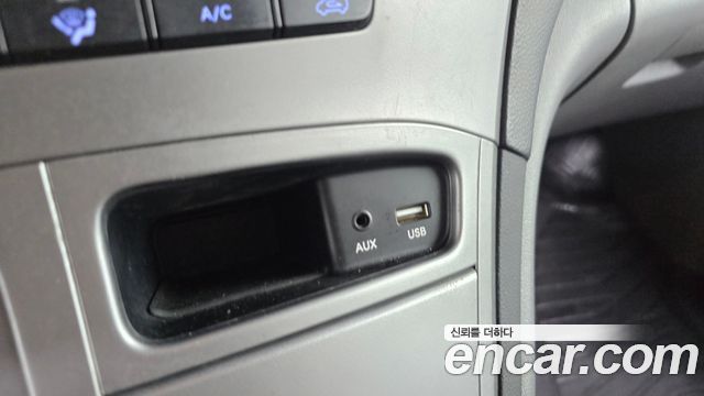 Hyundai Starex 2019 — photo 18