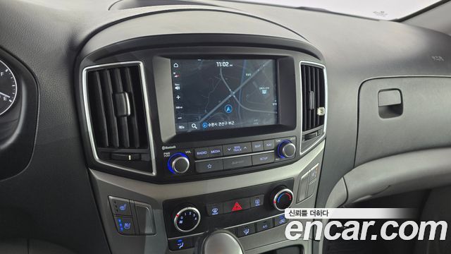 Hyundai Starex 2019 — photo 19