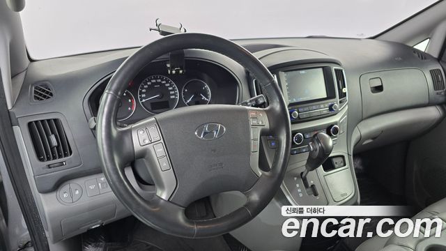 Hyundai Starex 2019 — photo 20