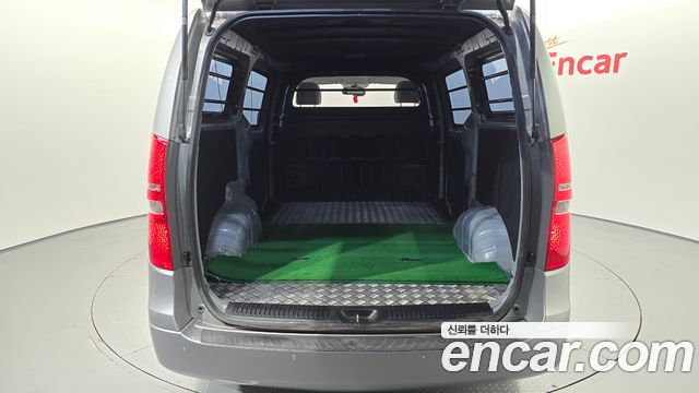 Hyundai Starex 2019 — photo 24