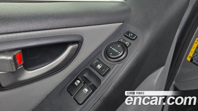 Hyundai Starex 2019 — photo 26