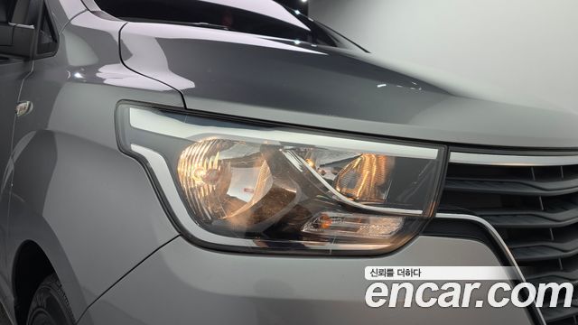 Hyundai Starex 2019 — photo 8