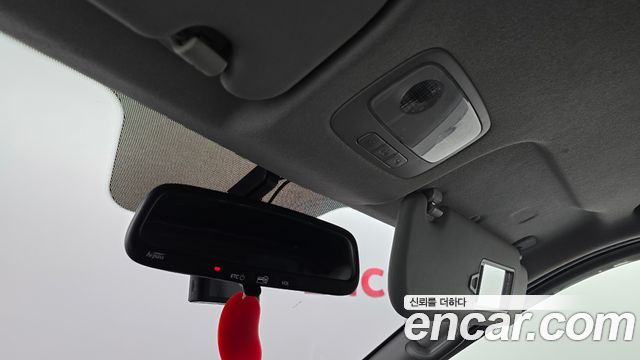 Hyundai Starex 2019 — photo 29