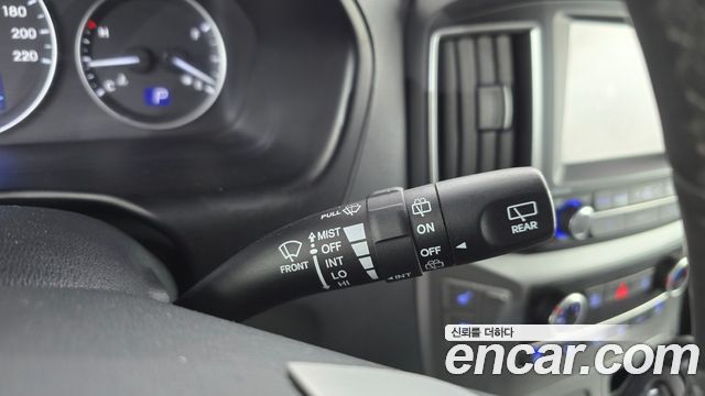 Hyundai Starex 2019 — photo 31