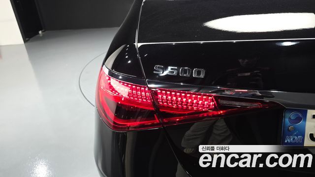 Mercedes-Benz S-Class 2022 — photo 9