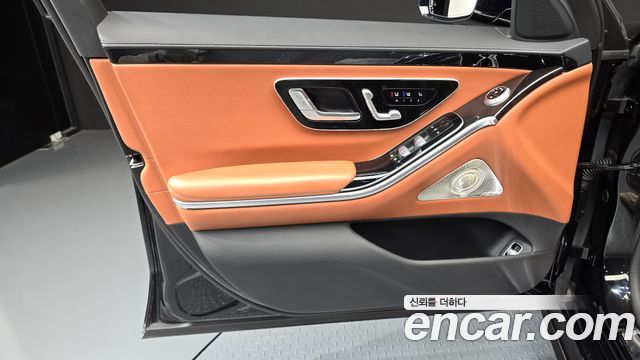 Mercedes-Benz S-Class 2022 — photo 14