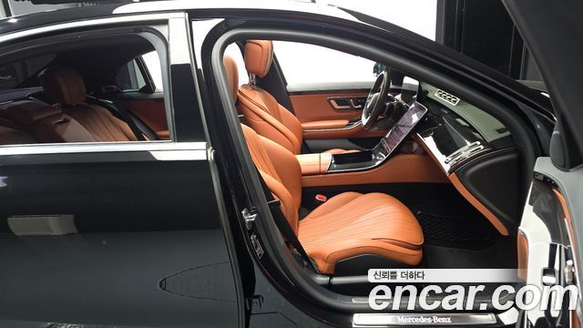 Mercedes-Benz S-Class 2022 — photo 16