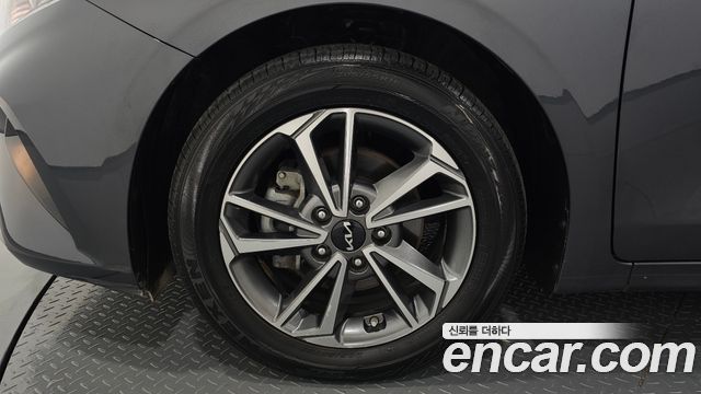 Kia K3 2022 — photo 5