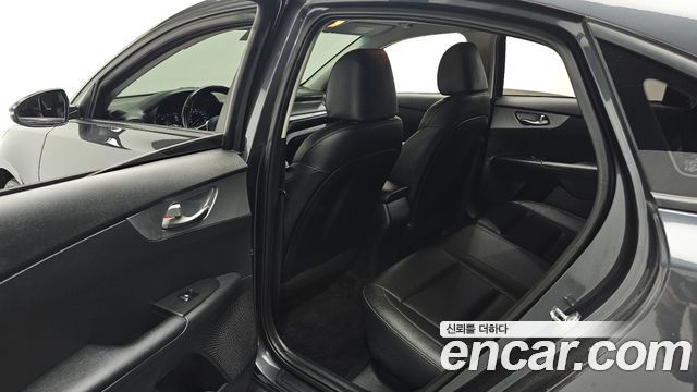 Kia K3 2022 — photo 18