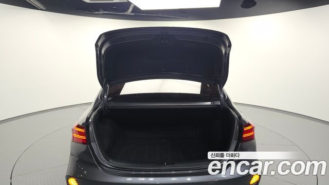 Kia K3 2022 — photo 26