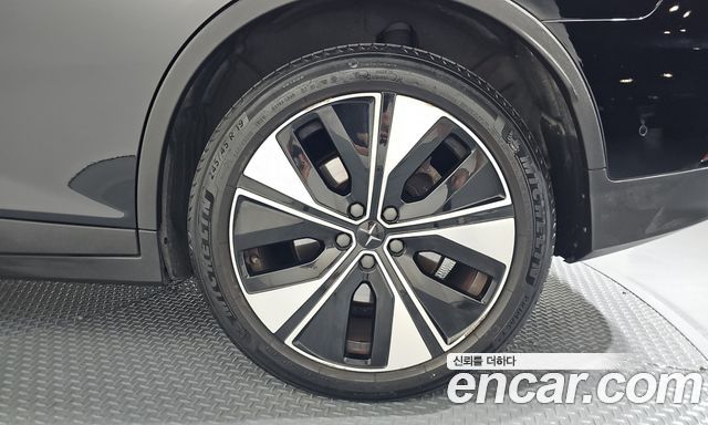 Polestar Polestar 2 2023 — photo 7