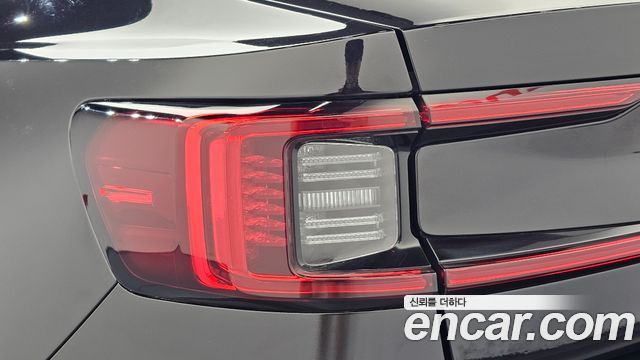 Polestar Polestar 2 2023 — photo 9