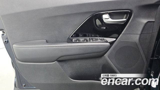 Kia Niro 2018 — photo 14