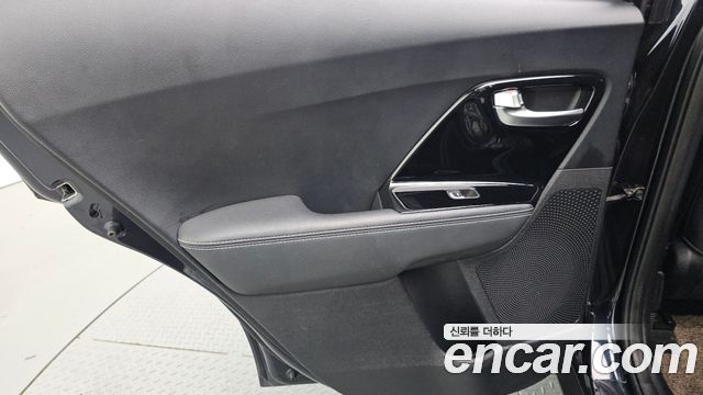 Kia Niro 2018 — photo 15