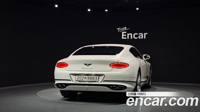 Bentley Continental 2023 — photo 4