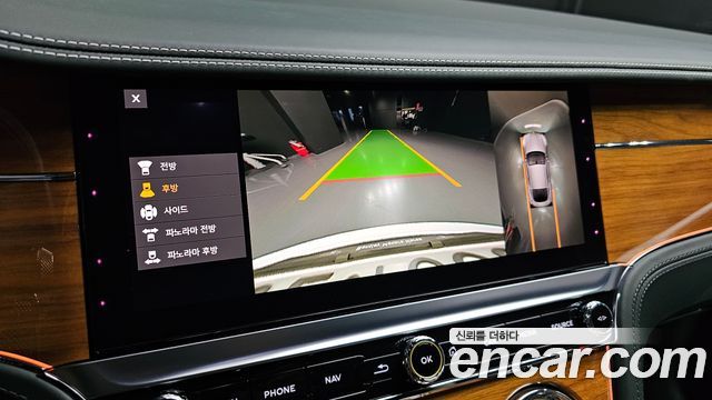 Bentley Continental 2023 — photo 21