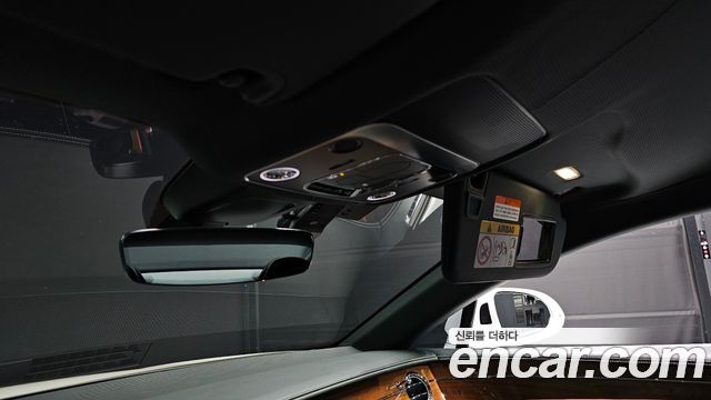 Bentley Continental 2023 — photo 27