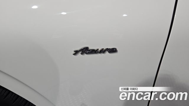Bentley Continental 2023 — photo 34