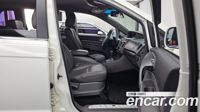 KG Mobility KORANDO 2015 — photo 17