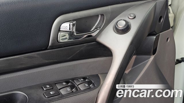 KG Mobility KORANDO 2015 — photo 27