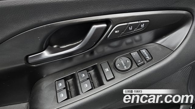 Hyundai i30 2020 — photo 26