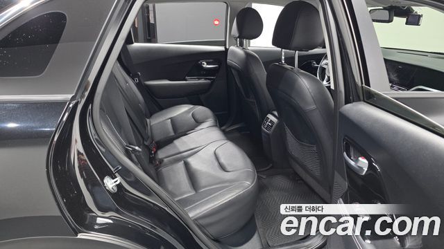 Kia Niro 2022 — photo 17