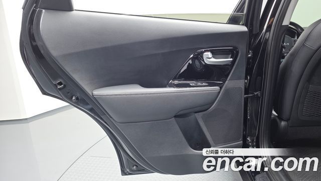 Kia Niro 2022 — photo 15