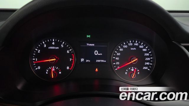 Kia K7 2016 — photo 8