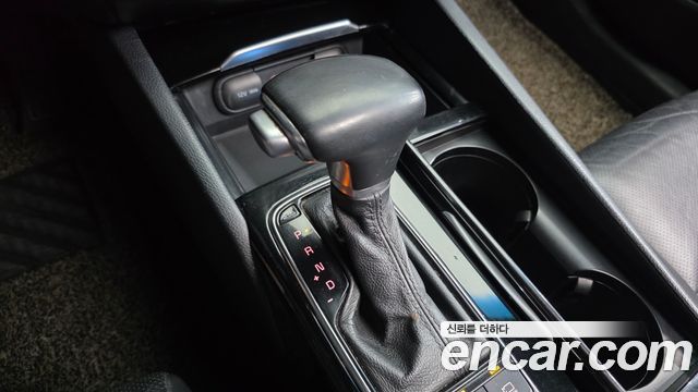 Kia K7 2016 — photo 9
