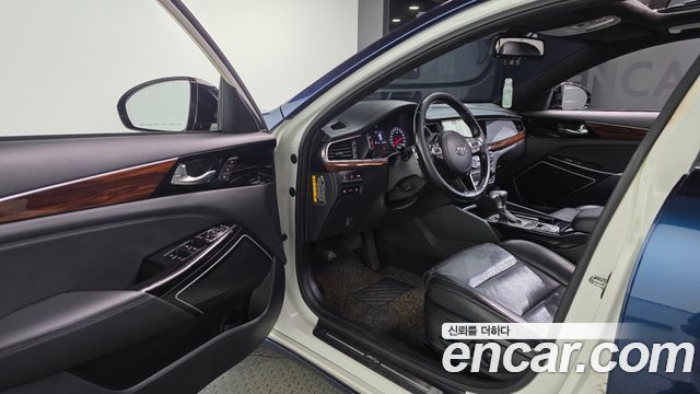 Kia K7 2016 — photo 10