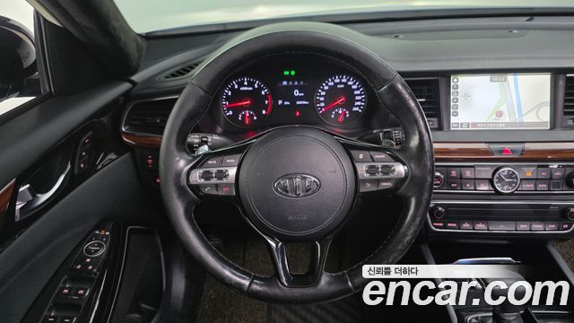 Kia K7 2016 — photo 13