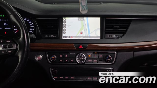 Kia K7 2016 — photo 14