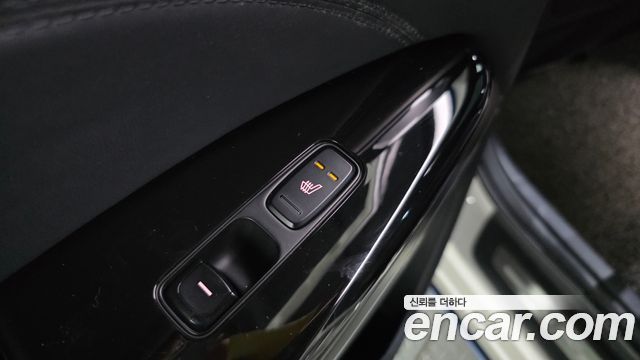 Kia K7 2016 — photo 19