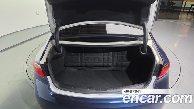 Kia K7 2016 — photo 20