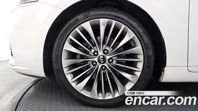 Kia K7 2016 — photo 5