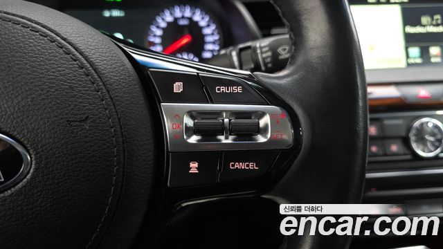 Kia K7 2016 — photo 15
