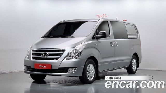 Hyundai Starex 2016 — photo 1