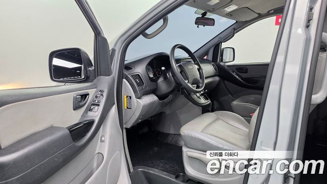 Hyundai Starex 2016 — photo 10