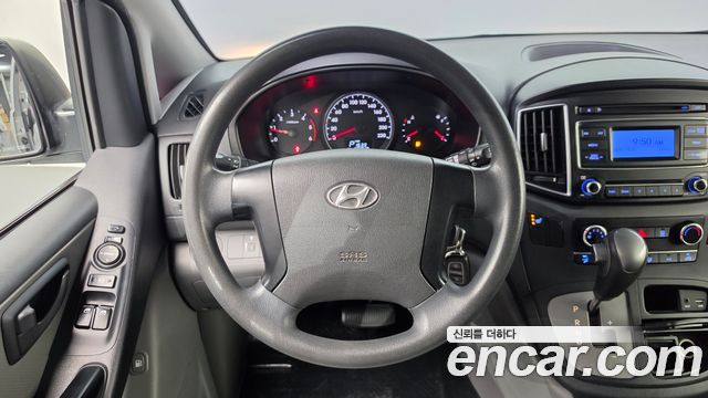 Hyundai Starex 2016 — photo 12