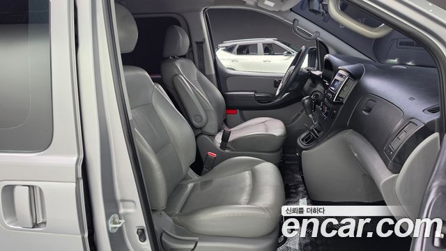 Hyundai Starex 2016 — photo 15