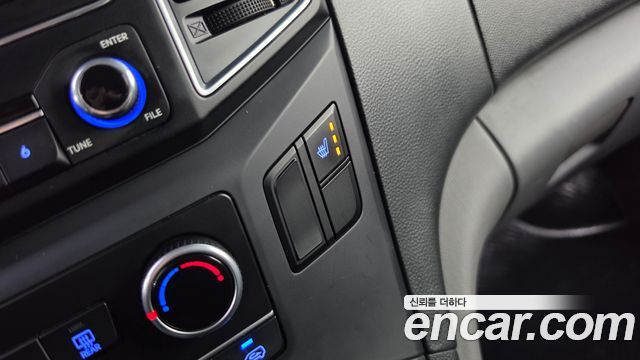 Hyundai Starex 2016 — photo 20