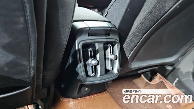 Polestar Polestar 2 2023 — photo 26