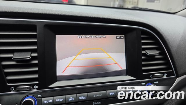 Hyundai AVANTE 2016 — photo 23