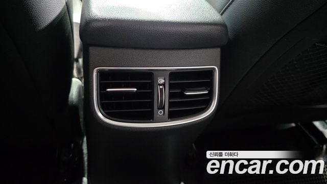 Hyundai AVANTE 2016 — photo 25