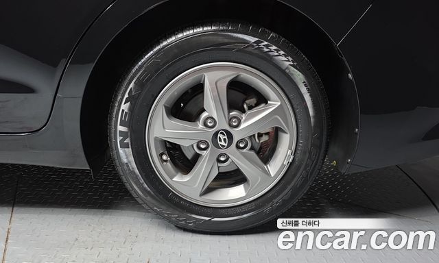 Hyundai AVANTE 2016 — photo 7