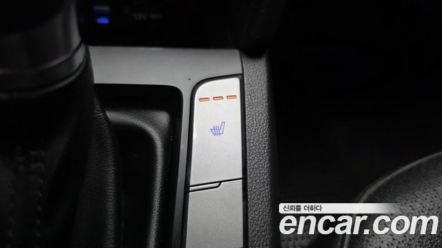 Hyundai AVANTE 2016 — photo 31