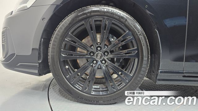Audi A8 2023 — photo 5