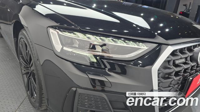 Audi A8 2023 — photo 8