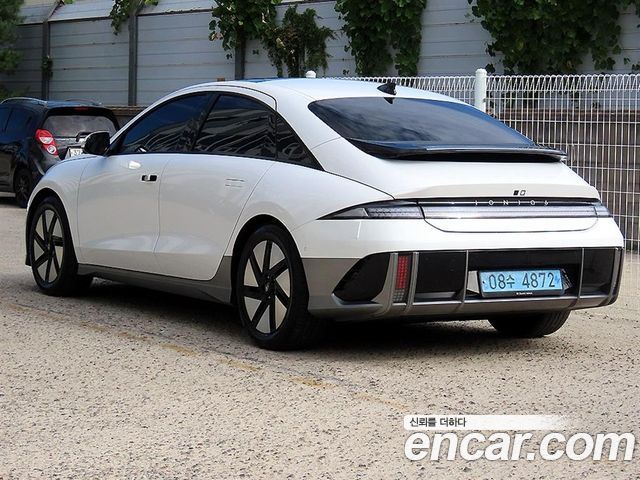 Hyundai Ioniq6 2023 — photo 3
